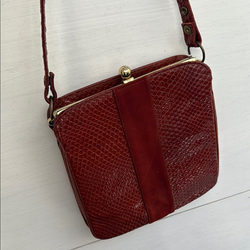 Elegant Faux Snake Lizard Shoulder Bag